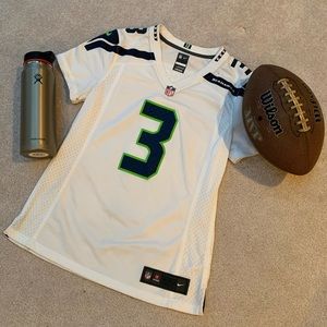 Seahawks women’s Wilson jersey